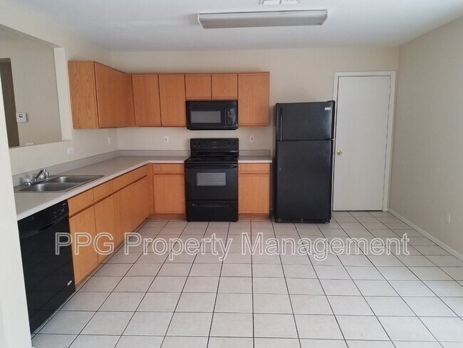 11796 W Dahlia Dr El Mirage, AZ 85335 photo 4