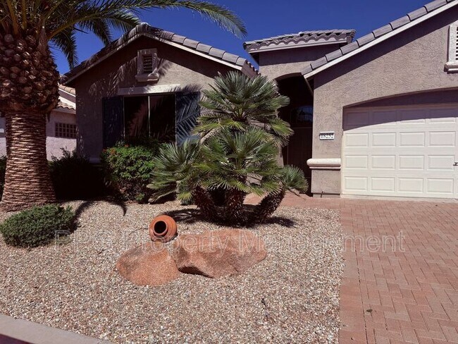 18252 W Buena Vista Dr Surprise, AZ 85374 photo 3