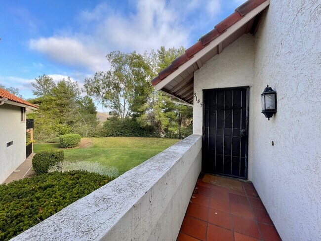 3145 Avenida Topanga Carlsbad, CA 92009 photo 3
