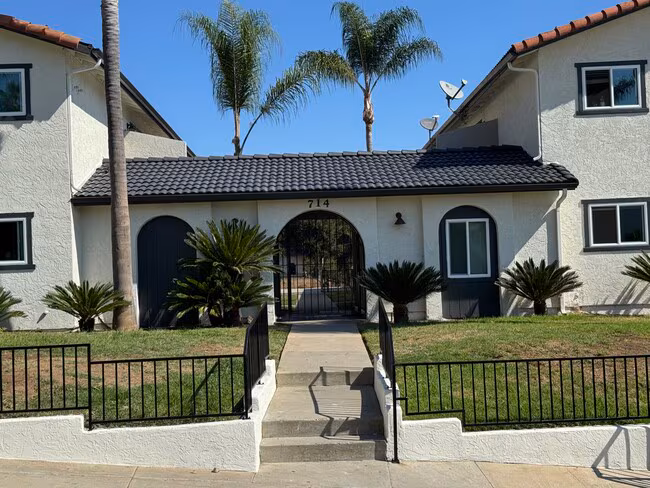 Vista Glen Apartments