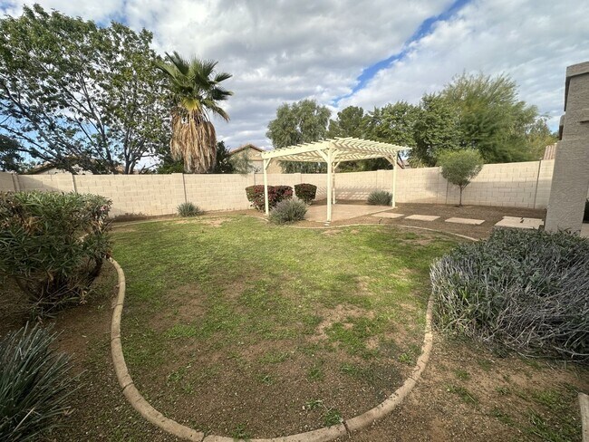 1130 N Martingale Rd Gilbert, AZ 85234 photo 4