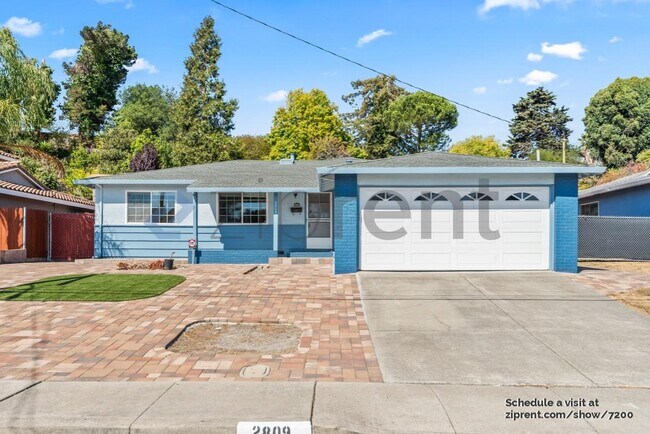 2809 Sargent Ave