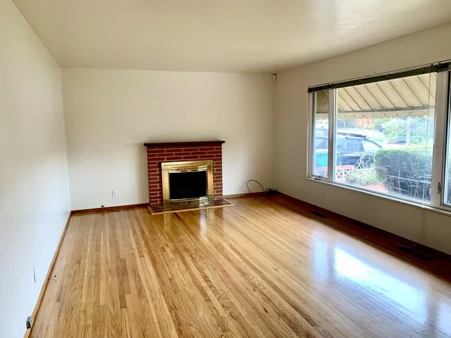 831 Vía Bregani San Lorenzo, CA 94580 photo 5