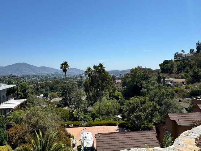 4884 Vista Arroyo photo 4