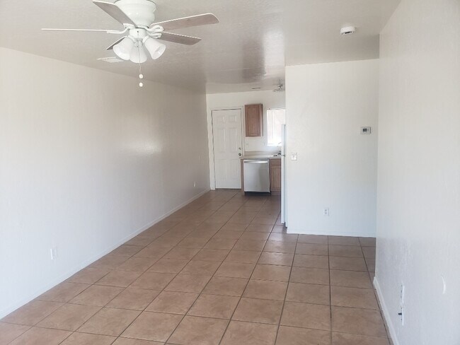 403 N Sunshine Blvd Eloy, AZ 85131 photo 5