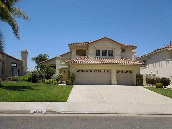 32084 Pso Parallon Temecula, CA 92592