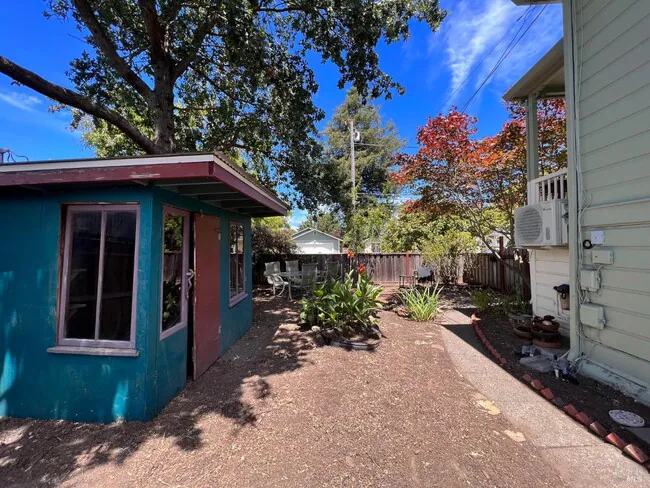 310 Boyce St Santa Rosa, CA 95401 photo 2
