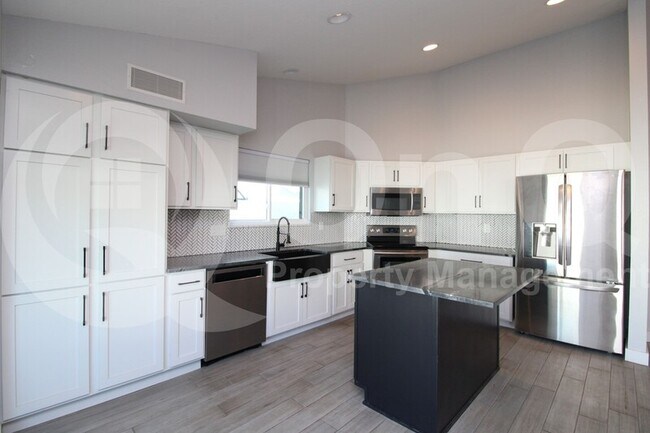614 W Wagner Ct Gilbert, AZ 85233 photo 3