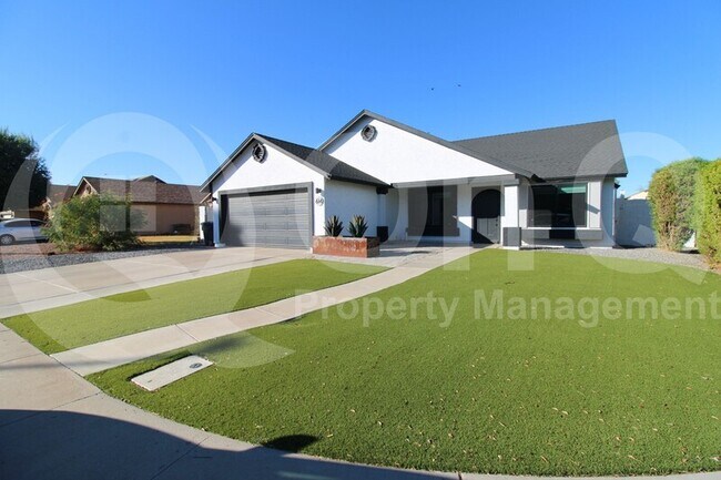 614 W Wagner Ct Gilbert, AZ 85233 photo 2