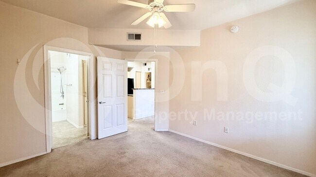 18416 N Cave Creek Rd Phoenix, AZ 85032 photo 4