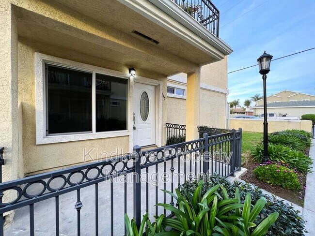 748 Florida St Imperial Beach, CA 91932