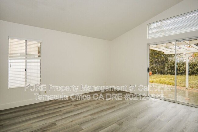 40226 Tanager Cir Temecula, CA 92591 photo 3