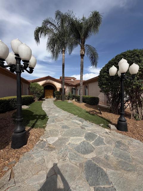1555 Willow Glen Dr
