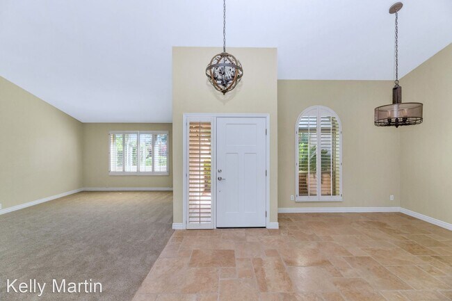 4446 E Cortez St Phoenix, AZ 85028 photo 3