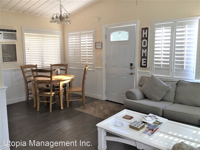 2558 F St San Diego, CA 92102 photo 4