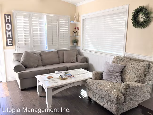 2558 F St San Diego, CA 92102 photo 2
