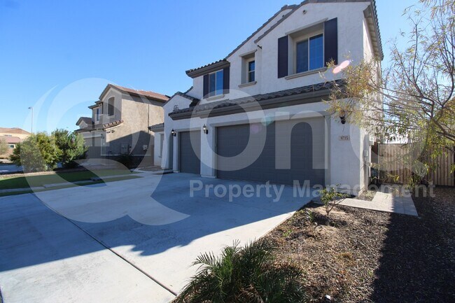 9715 W Patrick Ln Peoria, AZ 85383 photo 4