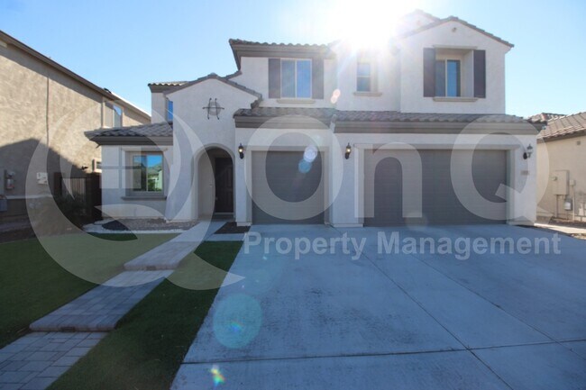 9715 W Patrick Ln Peoria, AZ 85383 photo 2