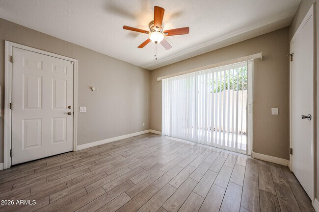 5634 S Captain Kidd Ct Tempe, AZ 85283 photo 5