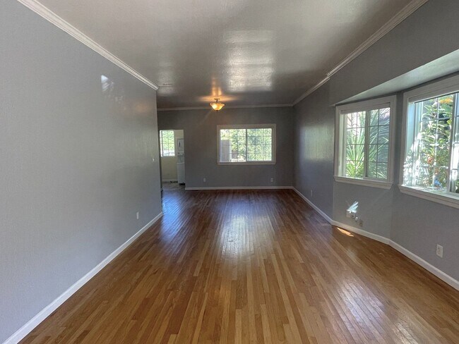 1823 Stuart St Berkeley, CA 94703 photo 4