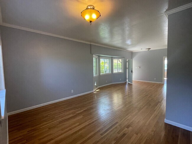 1823 Stuart St Berkeley, CA 94703 photo 5