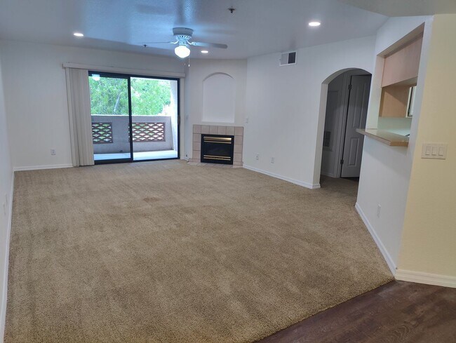 5104 N 32nd St Phoenix, AZ 85018 photo 5