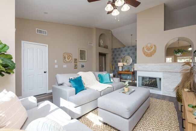 650 W Palo Verde St Gilbert, AZ 85233 photo 2