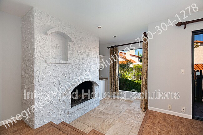1915 Estrella De Mar Ct Carlsbad, CA 92009 photo 2
