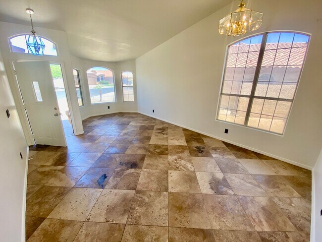 12637 W Cambridge Ave Avondale, AZ 85392 photo 4