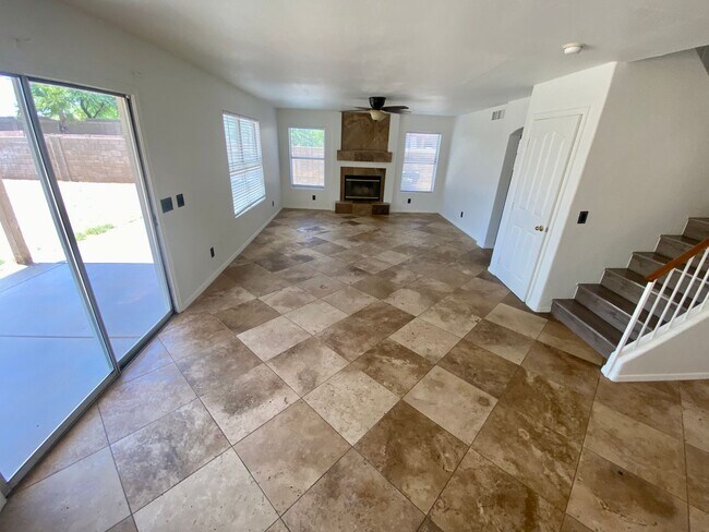 12637 W Cambridge Ave Avondale, AZ 85392 photo 5