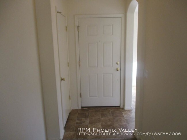 12556 W Charter Oak Rd photo 4