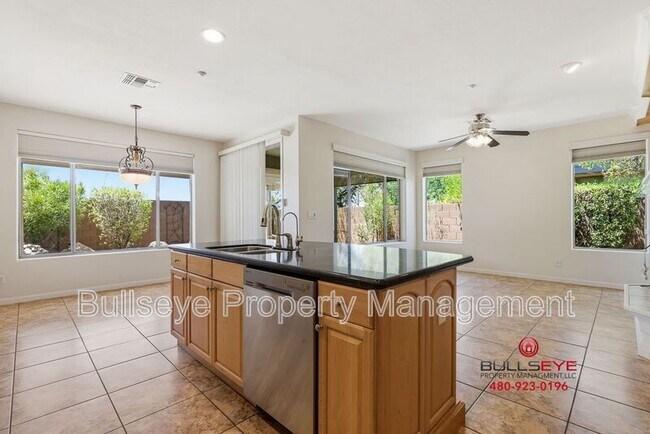 2927 W Plum Hollow Dr Anthem, AZ 85086 photo 4