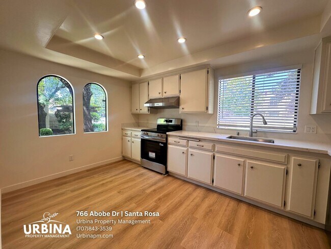 766 Adobe Dr Santa Rosa, CA 95404 photo 3