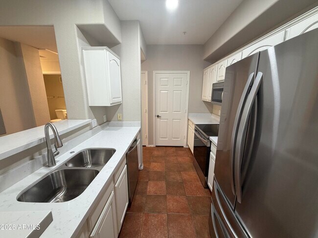 420 W 1st St Tempe, AZ 85281 photo 4