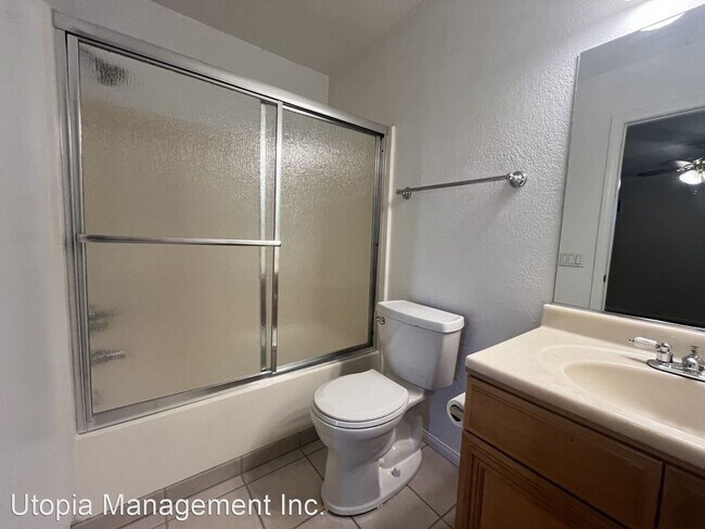 566 Telegraph Canyon Rd Chula Vista, CA 91910 photo 4