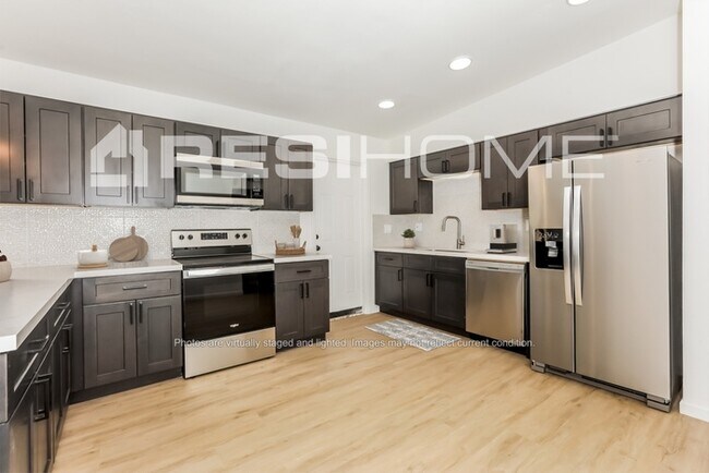 1314 E Del Rio Dr Tempe, AZ 85282 photo 2