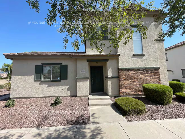 4610 E Laurel Ct