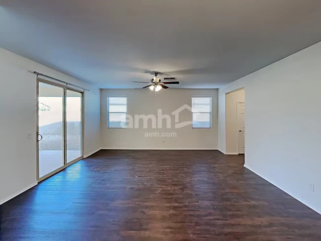 1688 E Primavera Way San Tan Valley, AZ 85140 photo 3