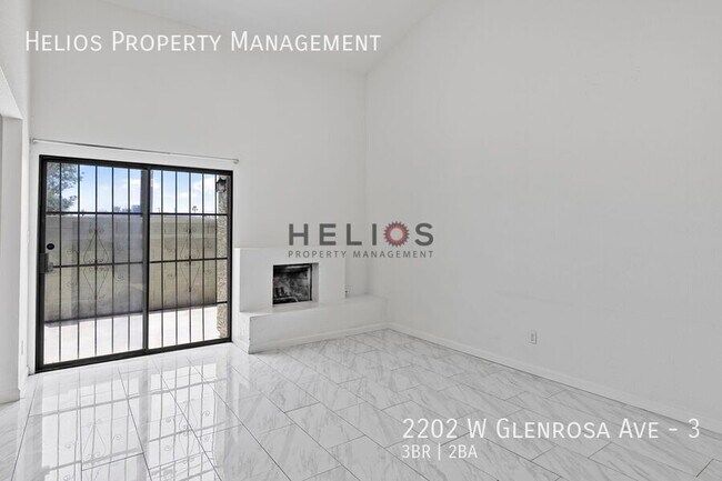 2202 W Glenrosa Ave Phoenix, AZ 85015 photo 3