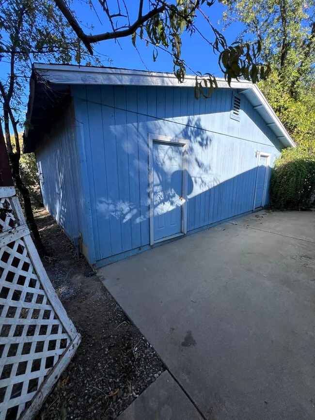 22195 Vallotton Ln Bella Vista, CA 96008 photo 5