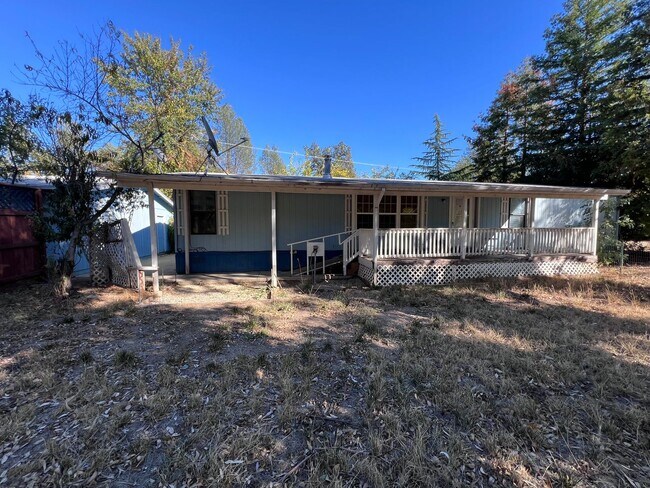 22195 Vallotton Ln Bella Vista, CA 96008 photo 4