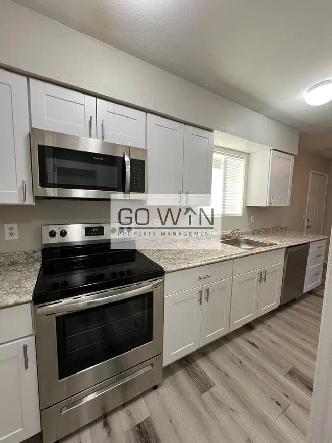 755 W 1st Ave Mesa, AZ 85210