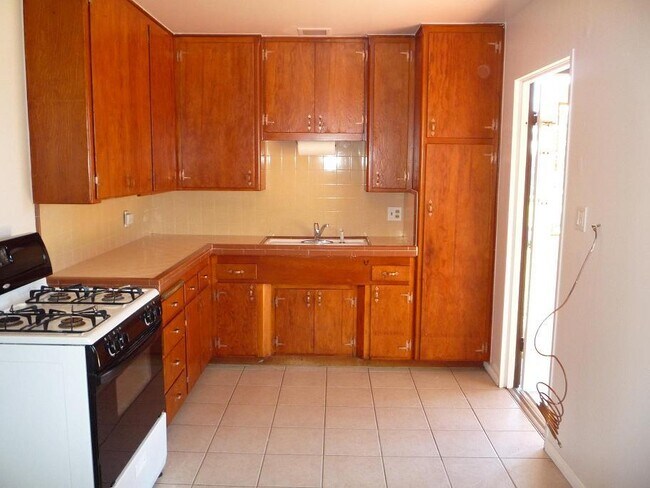 820 Madison Ave Chula Vista, CA 91911 photo 3