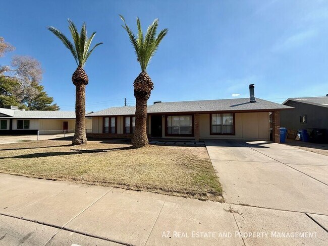 8931 W Monterosa St Phoenix, AZ 85037 photo 3