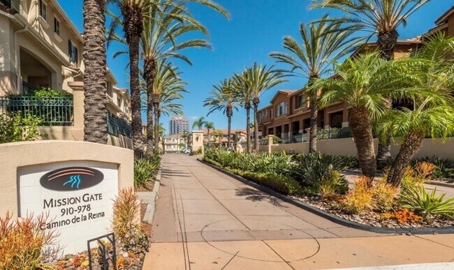 910 Camino De La Reina San Diego, CA 92108 photo 2