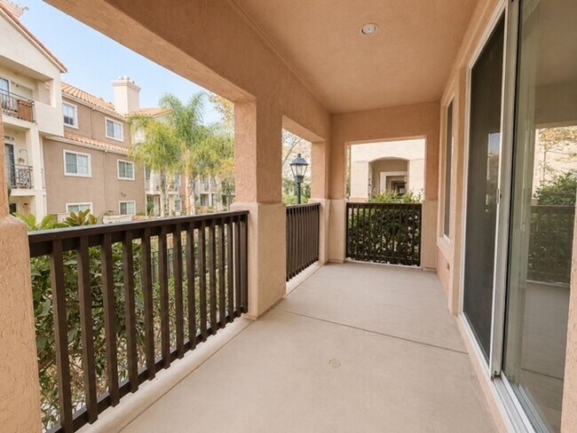 910 Camino De La Reina San Diego, CA 92108 photo 4