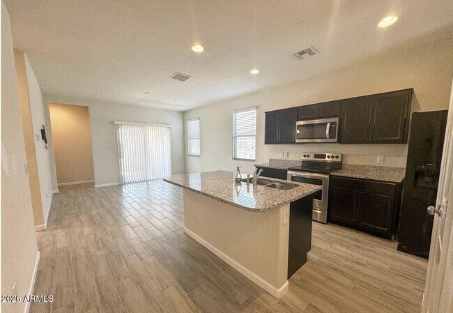 17134 N Rosemont St Maricopa, AZ 85138 photo 4