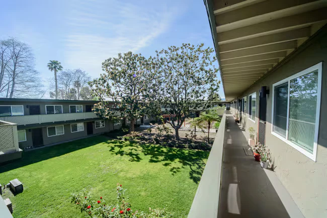 Maude Gardens photo 2