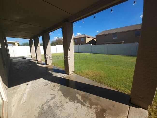 5119 W Apollo Rd Phoenix, AZ 85339 photo 4
