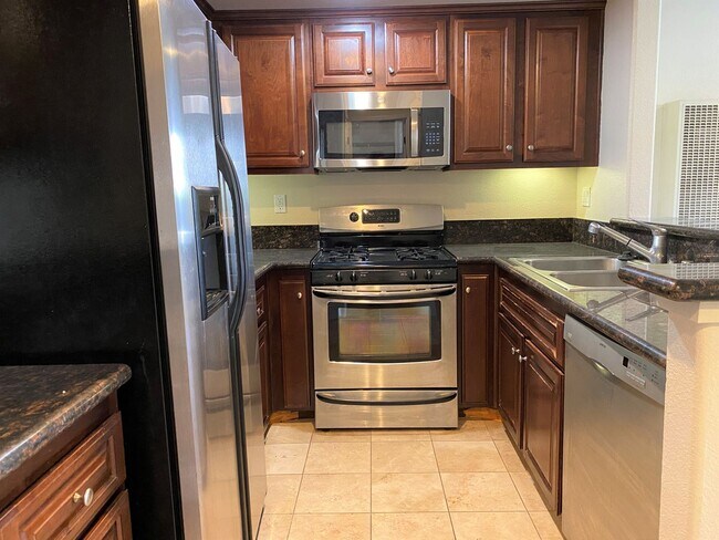 3955 Nobel Dr San Diego, CA 92122 photo 4